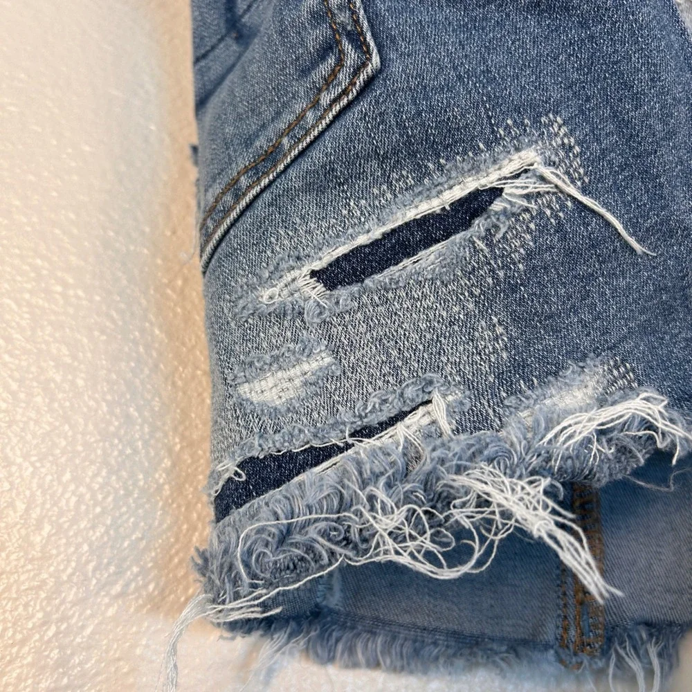 American Eagle Super Stretch Distressed Denim Mini Skirt Blue‎ Size 2